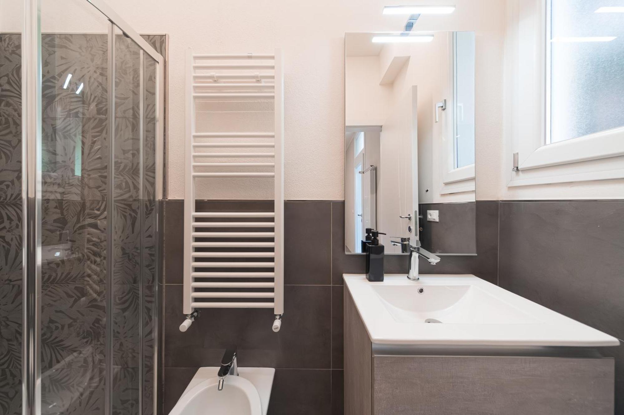 Dall'Arca Suites Bologna Station - Center - Fiera Zewnętrze zdjęcie